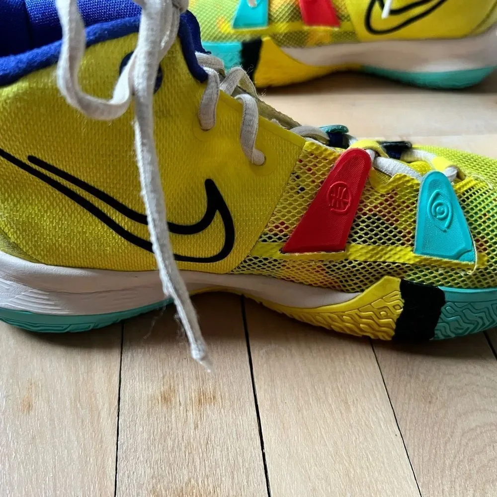 Nike Kyrie SpongeBob Athletic Shoes size 5.5 - Picture 6 of 9